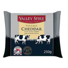 Сыр Valley Spire Vintage Cheddar 200г  15 месяцев
